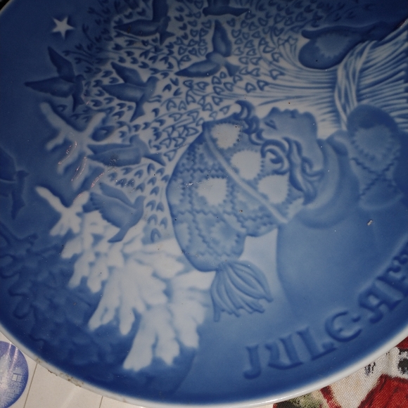 5 VINTAGE ROYAL COPENHAGEN PLATES - Picture 4 of 13